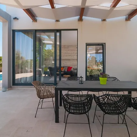 Vakantiehuis Gorgeous In With House Sea View *