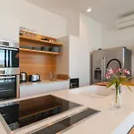 2 Bedroom In * Sutivan
