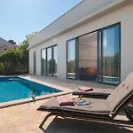 2 Bedroom In Ferienhaus Sutivan