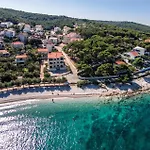 2 Bedroom In Ferienhaus Sutivan