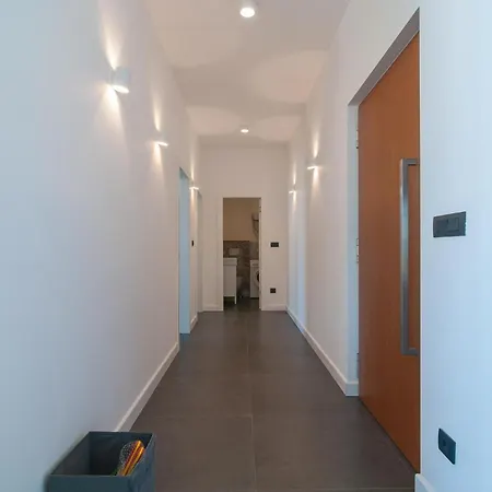 2 Bedroom In * Sutivan