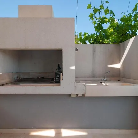 Casa de Férias Gorgeous In With House Sea View *