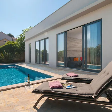 Gorgeous In With House Sea View Casa de Férias Sutivan