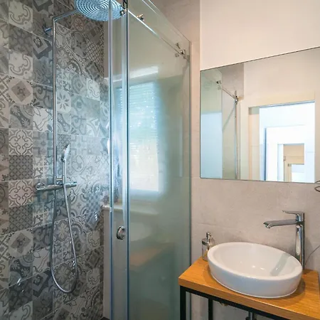 Gorgeous In With House Sea View * Sutivan